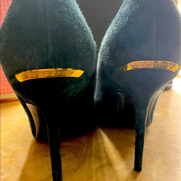 Shoe - Picture 1 of 1